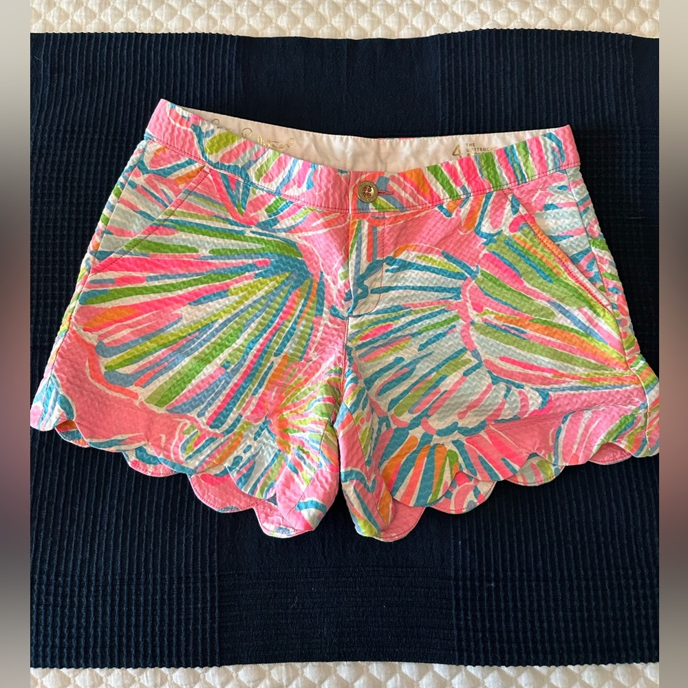 Lilly Pulitzer Buttercup Scallop Shorts
